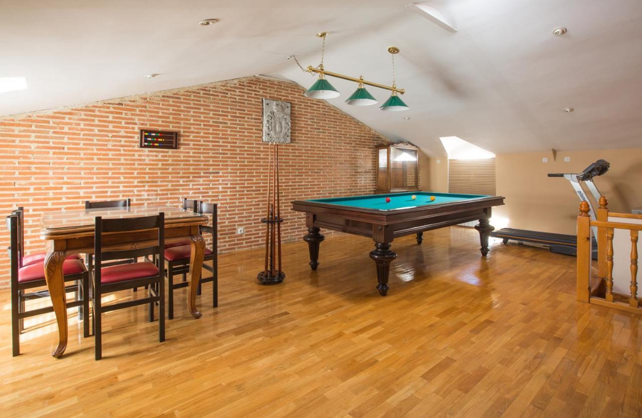 Apartamentos Turisticos Avila Villa Carmen I Luaran gambar